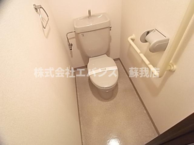 【トイレ】 | アレックス千葉寺 | 落ち着いた色調のトイレです