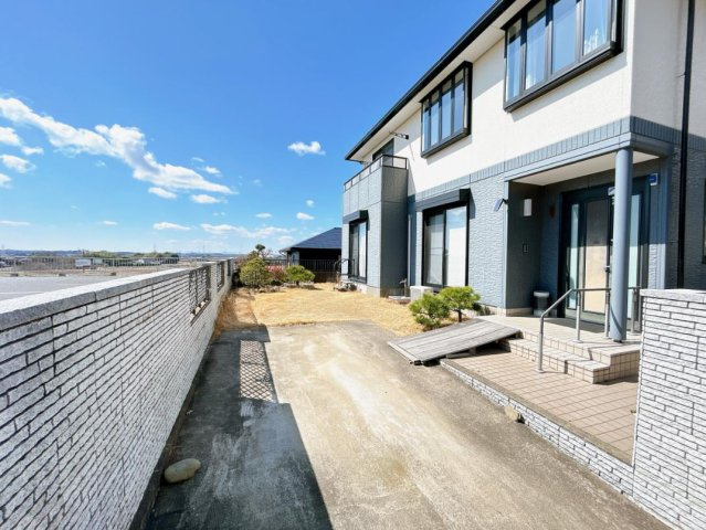 日立市石名坂町1丁目　中古戸建の駐車場