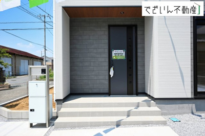 【玄関】 | Livele Garden.S東松山市松葉町　新築住宅 | ≪1号棟≫
現地(2026年7月撮影)