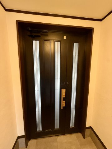 中古戸建　大東市灰塚４丁目（平成11年築）の玄関