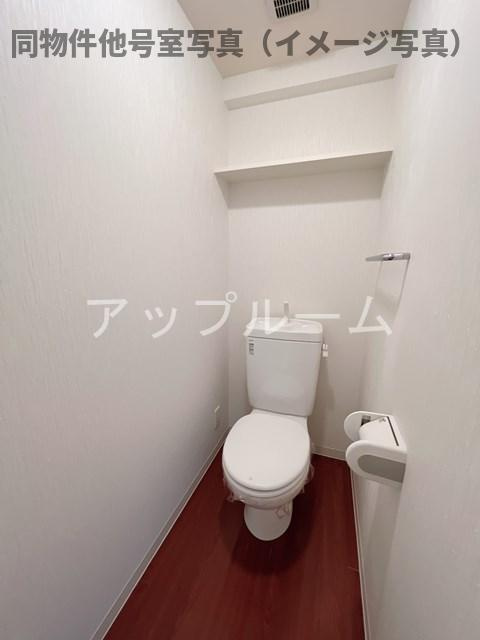名古屋市守山区大字上志段味字上島の賃貸マンションのトイレ