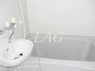 【浴室】 | エイム小竹向原 | お風呂です。