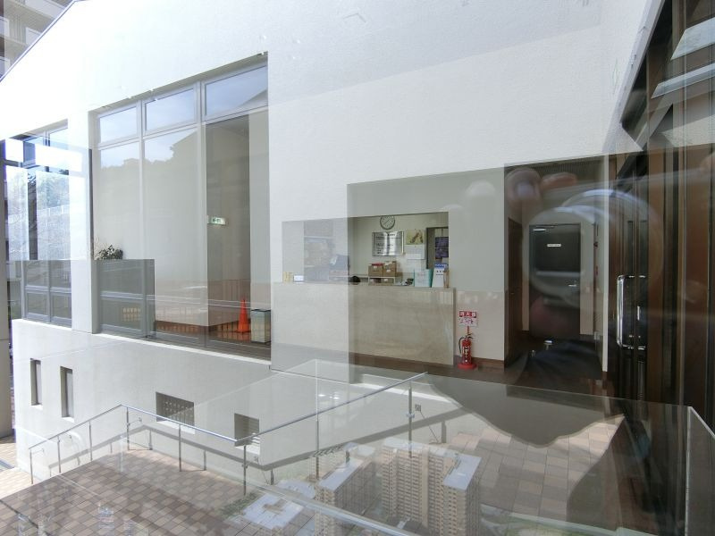 グレーシィ須磨アルテピアⅢ番街1期棟のロビー