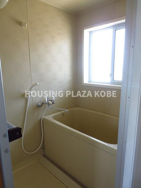 リバージュ須磨浦の浴室