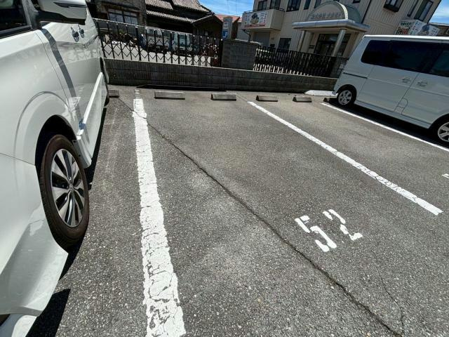 パインヒル・コーナンの駐車場