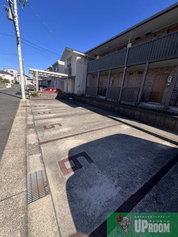 サニーガーデンⅡの駐車場