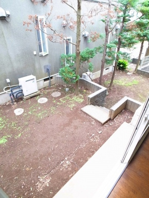 【庭】 | 浅間メゾネットＡ | テラスにお花を植えてみてはいかがでしょう♪