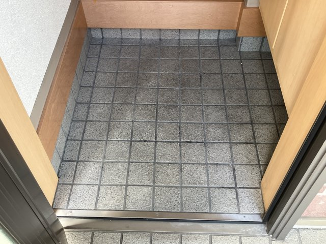 クレアー　A棟の玄関