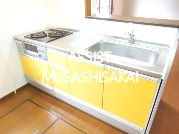 グランクレストのキッチン|写真：設備同仕様の別物件です