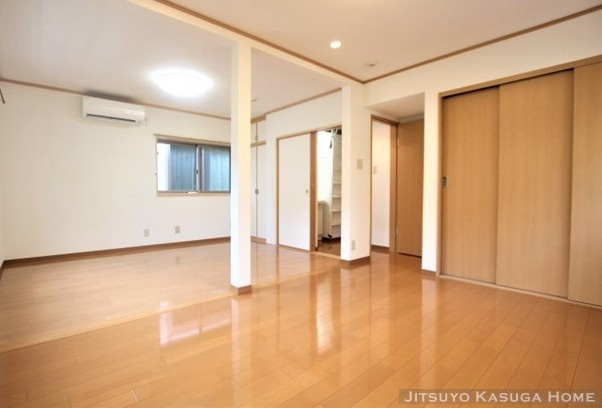 【居間・リビング】