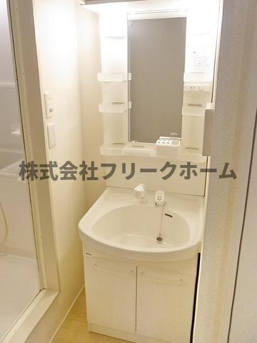 武蔵野市境南町３丁目のアパートの洗面所