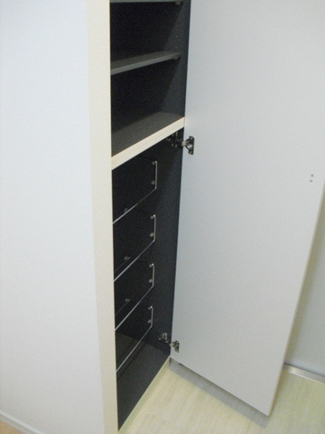 フォンテ　横濱の玄関|天井まで高さのある下駄箱