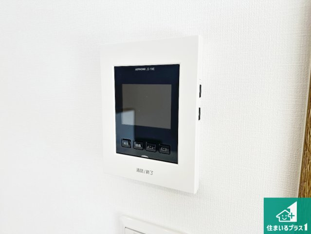 ●桜井市西之宮　新築一戸建ての防犯設備|カラーモニターインターホン！声だけでなく来訪者の姿や顔がモニターで確認できるので、小さなお子様がいらっしゃるご家庭でも安心できます！