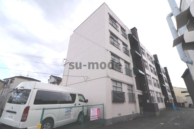 鳥飼マンションの外観