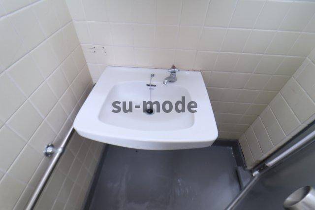 鳥飼マンションの洗面所