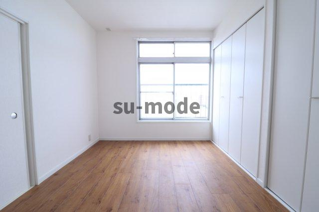 鳥飼マンションの寝室