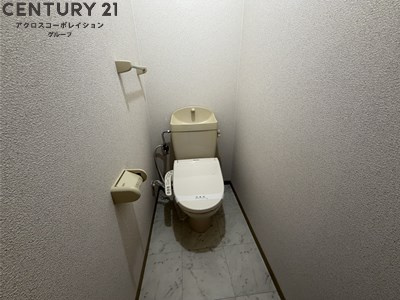 コンパクトで使いやすいトイレです