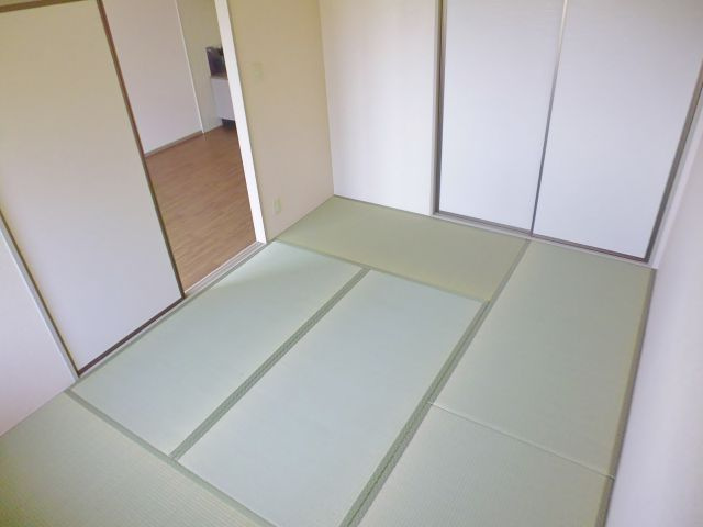 シティ長尾2の和室