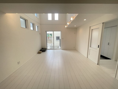 【居間・リビング】 | 豊見城市名嘉地（全3棟）3号棟 | ※同仕様写真です　