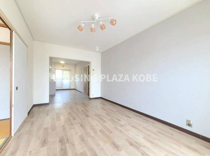 一の谷グリーンハイツＨ棟の居間・リビング