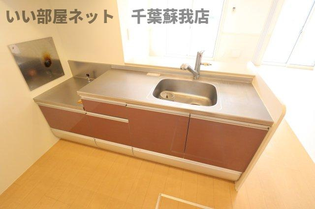 ミラベルコートのキッチン|コンパクトなキッチンで掃除もラクラク