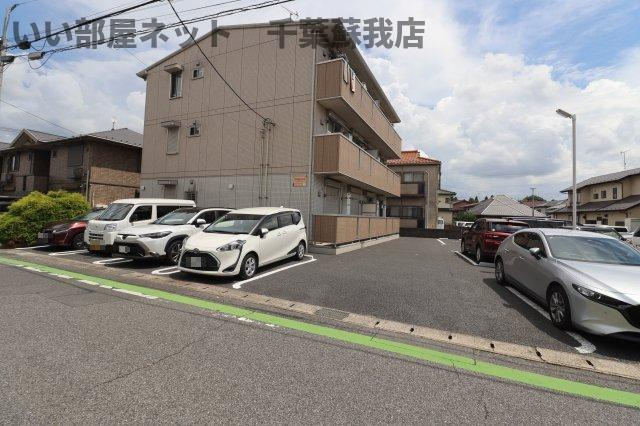 ミラベルコートの駐車場|カースペースがあります