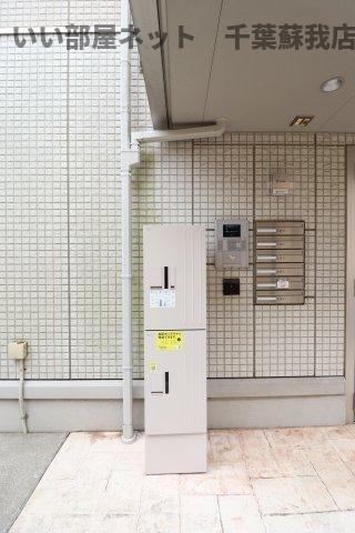 ミラベルコートのロビー|宅配ボックスがあると、自分の時間を有効活用できますね！