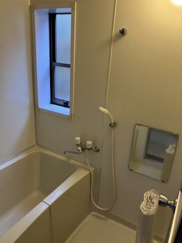 メゾンアルデバランの浴室