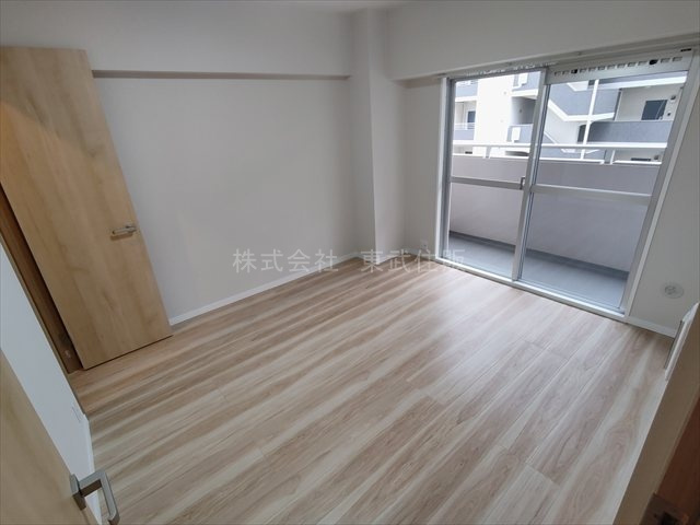 【寝室】の画像