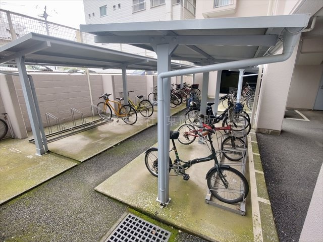 【駐輪場】の画像