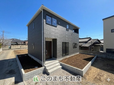 【外観】 | CRADLEGARDEN古河市中田第5　1号棟 | 【建設中写真】同社完成物件・モデルルームのご見学ができます。