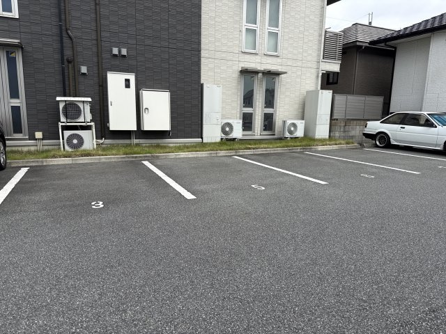ベルフォーレⅡの駐車場