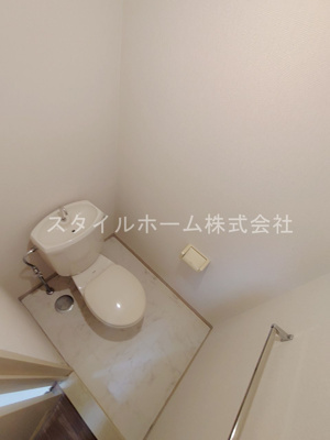 【トイレ】 | 高師パークハイツB棟 | 別部屋写真です。
