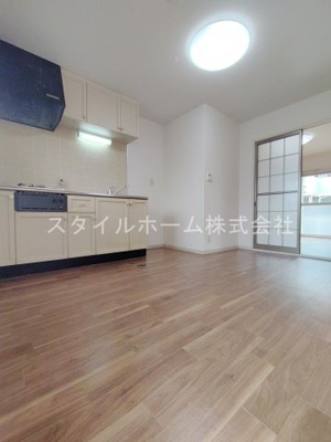 【居間・リビング】 | 高師パークハイツB棟 | 別部屋写真です。