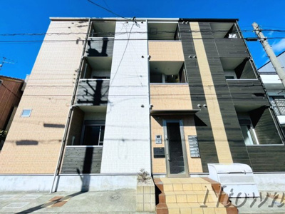 【外観】 | Loft10名駅 | 外観は落ち着いています