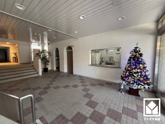 ルネ武庫川のロビー