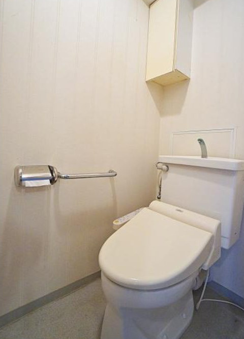 神戸市東灘区西岡本１丁目の中古マンションのトイレ