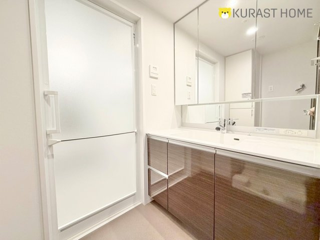 エスリード太秦レジデンス　1階の洗面所