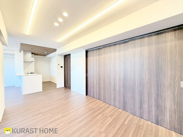 エスリード太秦レジデンス　1階の居間・リビング