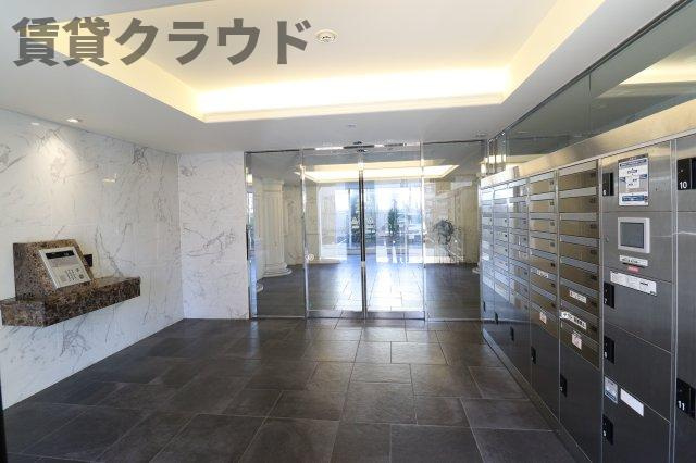 アーバンシャトー千葉のエントランス|ゆとりのあるエントランスです