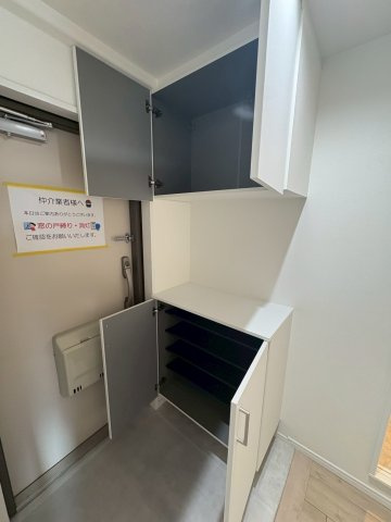 グレーシィ須磨アルテピアⅡ番街 の収納|玄関収納もたっぷり♪