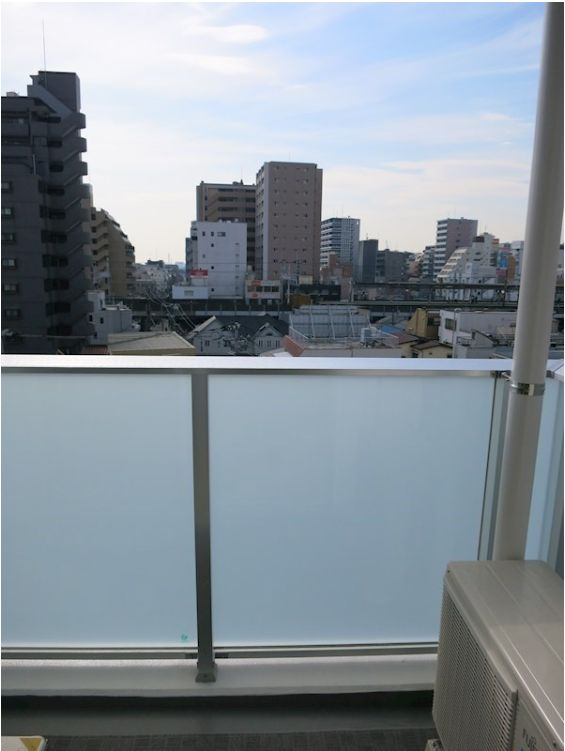 Ｈａｌｅ　Ａｒａｉのバルコニー