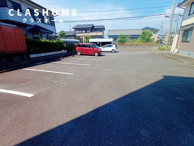 ファミール静Ⅱ　　　刈谷市近郊の賃貸はクラスホームの駐車場