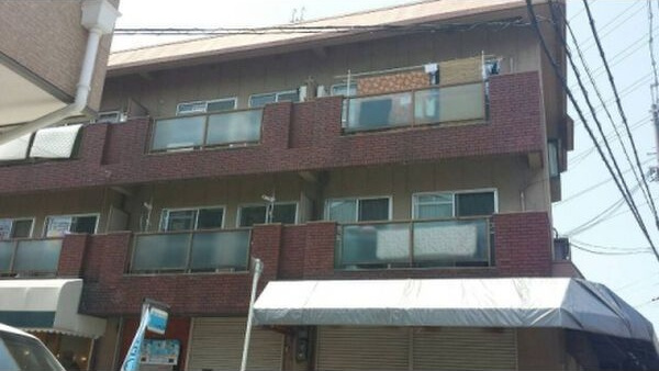 双葉マンションの外観