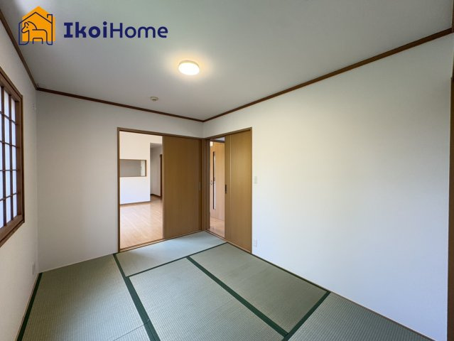 神戸市西区桜が丘西町2丁目　中古戸建の内装|【ホームページに現地動画掲載中】●年中無休：当日予約可●和室があると来客時にキッズスペースとしても。
