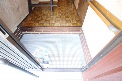 【玄関】 | 岡5丁目戸建