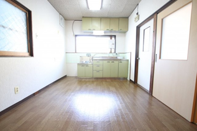 【居間・リビング】 | 岡5丁目戸建