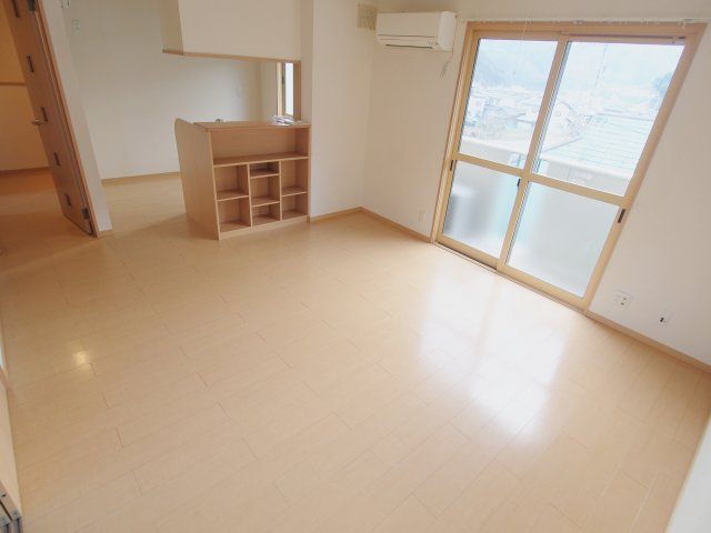 ローズコートHATAKA D棟のその他
