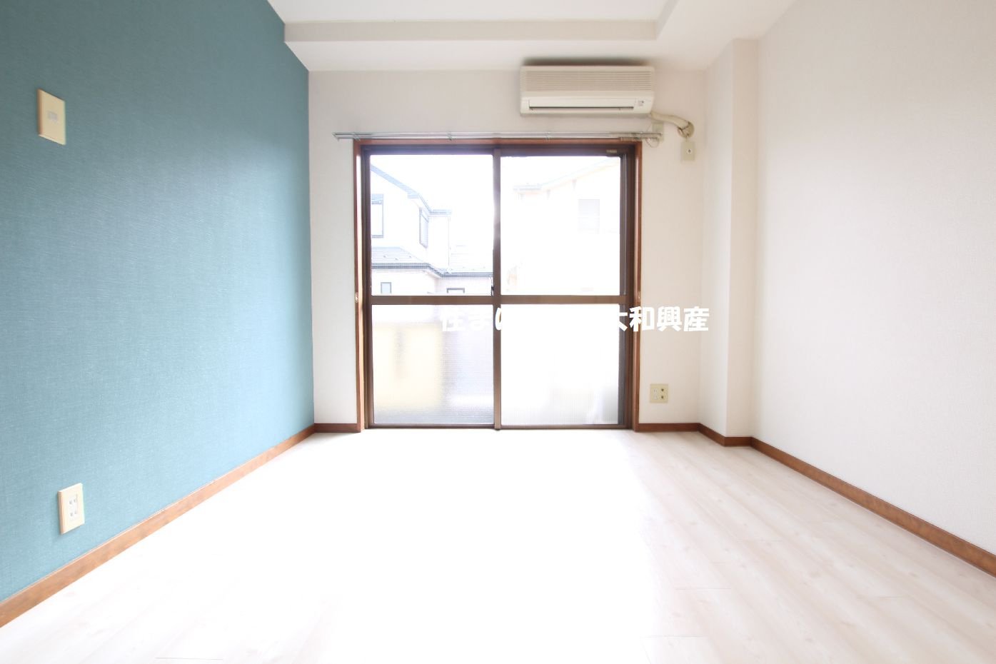 ロイヤルハウス２の寝室