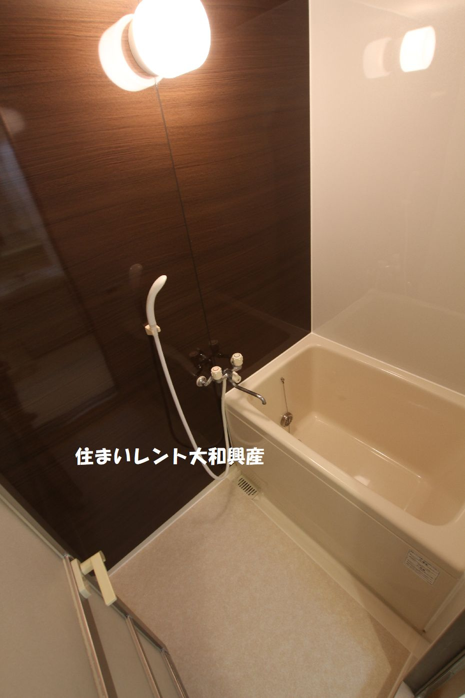 ロイヤルハウス２の浴室